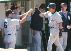 (2)Matsui hits 12th homer against Athletics