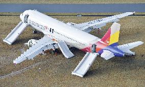 Part of Asiana Airlines aircraft's horizontal tail broken off