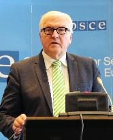 German FM Steinmeier meets press in Vienna