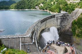 Japan's tallest Kurobe Dam releases 10-15 kl of water every second