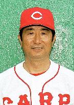 Ex-Carp manager Mimura dies