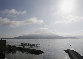 Evacuation advisory lifted for Sakurajima volcano
