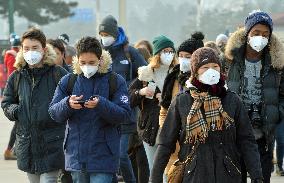 Vehicle restrictions in smog-hit Beijing