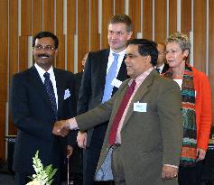 Sri Lankan gov't, Tamil Tiger rebels resume peace talks