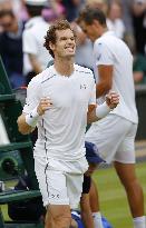 Murray through to Wimbledon semifinals