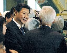 China vice president visits Kyushu factory