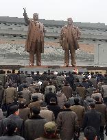 N. Korean citizens mark late leader Kim Jong Il's birthday