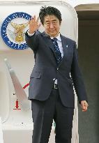 Abe leaves Indonesia after Asia-Africa summit