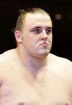 Baruto pulls out of New Year basho with knee injury