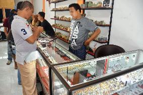 Jewelry shop busy as symbol of Aceh's recovery from 2004 tsunami