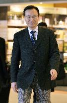 Abe aide leaves for Washington to prepare for Japan-U.S. summit