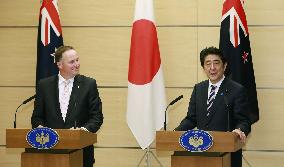 Japan, N.Z. leaders hold talks