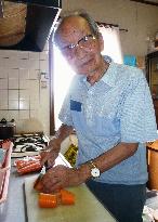 101-year-old Japanese man cooks meals every day