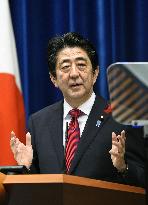 Abe looks to set up head office for TPP countermeasures