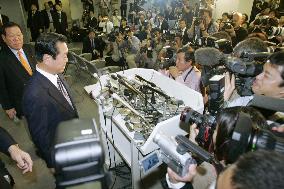 Japan opposition leader Ozawa offers to resign