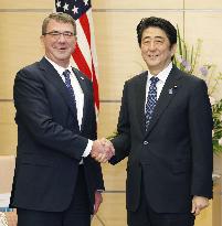 U.S. defense chief meets PM Abe in Tokyo