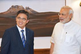 Aichi Gov. Omura meets Indian PM Modi in New Delhi
