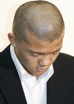 Suspended trainer apologizes, no words from boxer D. Kameda
