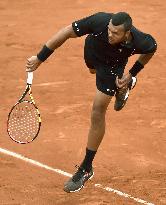 Tsonga to face Nishikori in French Open q'finals