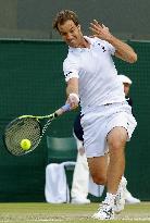 Gasquet outlasts Wawrinka to reach Wimbledon semis