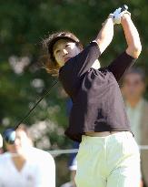 Murata takes lead after Japan Women's Open 2nd round