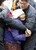 Yeonpyeong Island evacuees arrive at Incheon