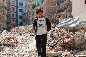 Teenage survivor of Nepal quake stares at uncertain future
