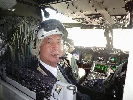 Defense Minister Nakatani takes demonstration ride on Osprey