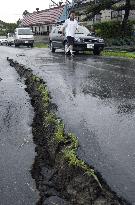 (2)2 strong quakes hit northeastern Japan, no deaths reported