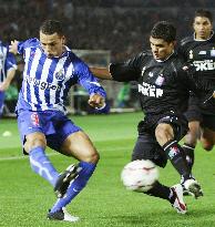 (3)FC Porto vs. Once Caldas in Toyota Cup in Yokohama