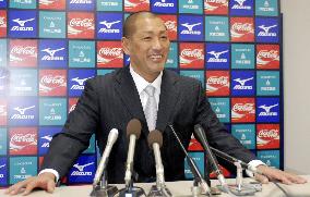 Kiyohara signs new salary deal with Orix