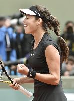 Ivanovic advances to French Open quarterfinals