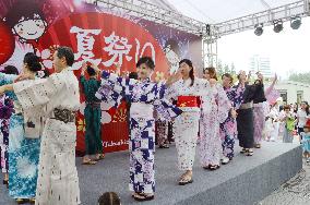 Bon festival dance at Shanghai Yukata Festa