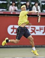 Japan's Nishikori advances to Japan Open quarterfinals