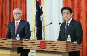Abe, Turnbull vow to boost defense cooperation, 3-way ties with U.S.