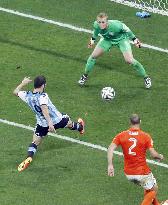 Argentina down Dutch in shootout to reach World Cup final