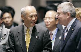 Tokyo Gov. Masuzoe, IOC head Bach chat in S. Korea