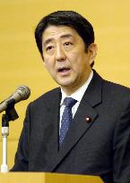 Abe says he cannot suppress debate on nukes outside party, gov't