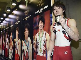 Gymnastics: Uchimura wins record 6th straight all-around world title