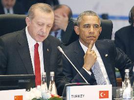 Antiterrorism takes center stage at G-20 summit after Paris attacks