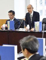 Panel on Monju holds 1st meeting