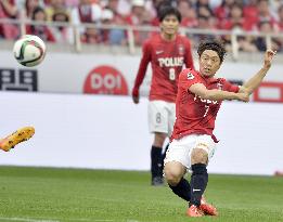 Urawa thrash FC Tokyo in J-League clash