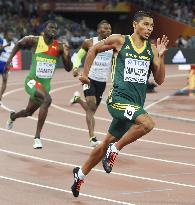 Wayde van Niekerk wins world 400m title
