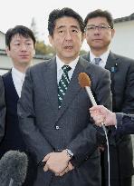 Abe says no simultaneous Diet elections next summer