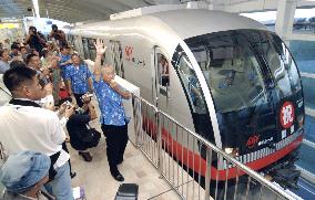 (2)1st postwar railway debuts in Okinawa