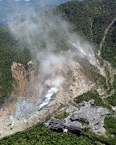 Noticeable tremors continue at Mt. Hakone