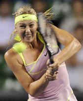 Sharapova wins Toray title as Jankovic retires