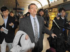 (CORRECTED) Ex-U.S. envoy Pritchard ends 4-day trip to N. Korea