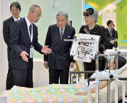 Emperor, empress visit occupational therapy exhibition