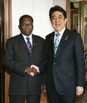 PM Abe meets with African, Asian leaders in Sendai